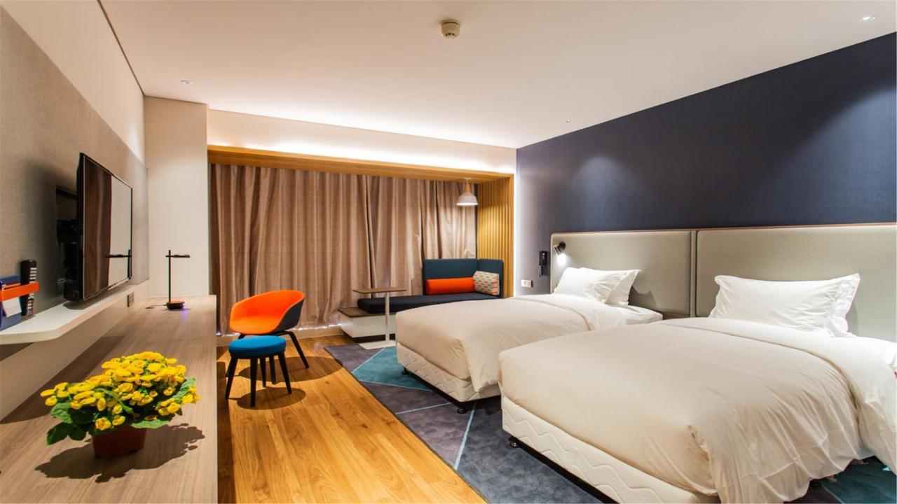 Holiday Inn Express Jiangmen Jianghai By Ihg Exterior foto